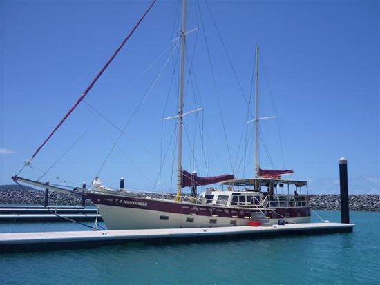 unser boot, die s.v. whitehaven, schoener name, oder?