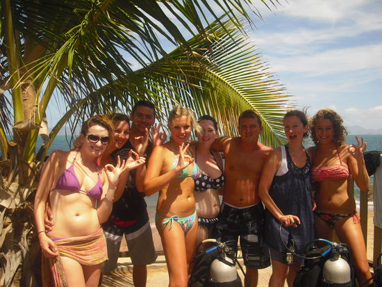 fast die ganze gruppe