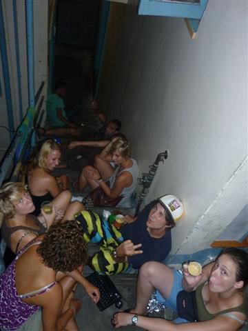 und schon wieder treppenparty leute, das war echt ne richtig coole und superschoene, witzige zeit