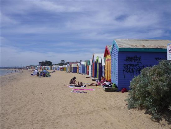 weltberuehmt...kostet eins 200 000...ja, es ist ein abstellschuppen, halt bloss am strand...