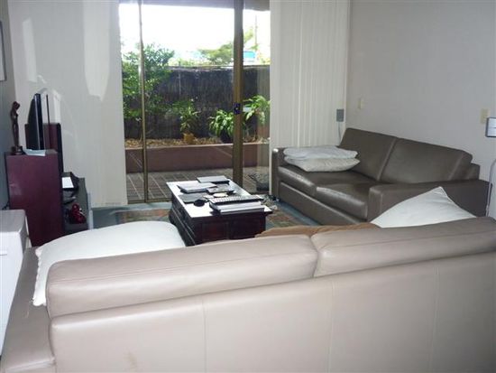 meine erste bleibe fuer umsonst beim guy, couchsurfing