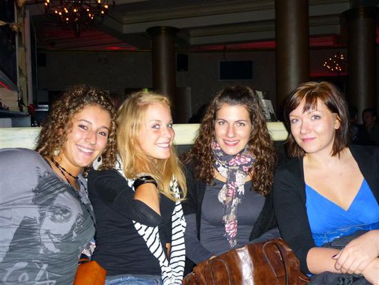 wir drei maedels noch mit lotta rechts