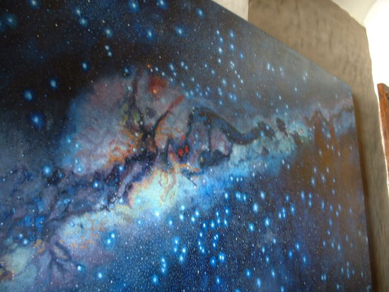 Auch im Tempel zusehen: der Himmel in den Anden. Die Inkas hatten ihre eigene Methode, die Sterne zu betrachten. Innerhalb der Milchstrasse gibt es Figuren wir das Lama, der Frosch und andere. Diese Betrachtungsweise der Sterne wird heute noch bei den Bauern praktiziert, um guenstige Zeiten fuer z.B. Saat oder Ernte auszumachen.