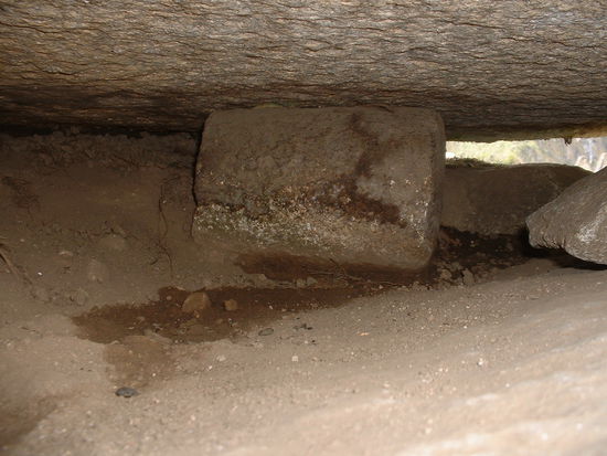 So haben die Inkas uebrigens die Steine bewegt