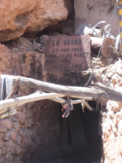 Der Eingang - war ziemlich unbequem drinnen zu laufen (ständig gebückt)
