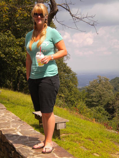 mona sano, mit ueberblick auf ganz huntsville...