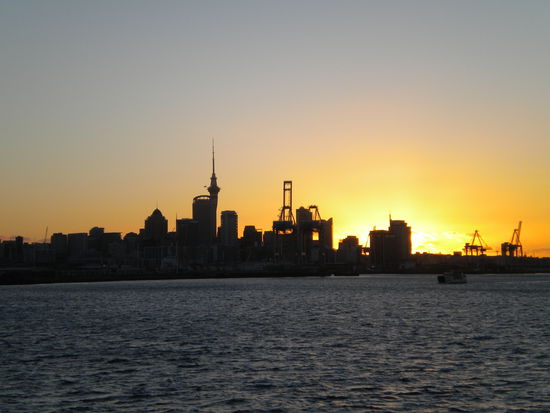 auckland bei sonnenuntergang.....