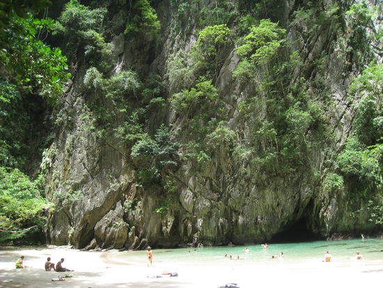 ...einfach nur Weltklasse, wer mal in der Gegend ist sollte sich das nicht entgehen lassen!!