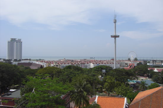 Melaka in Richtung Meer von oben!