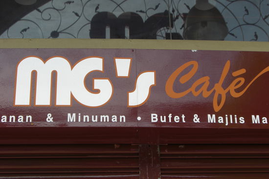 Nun wissen wir wo MG wirklich in seinem langen Urlaub war  das Cafe ist auch echt neu gewesen...