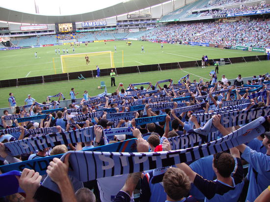 Also man könnte denken dass 40000 Menschen da waren, jedenfalls in unserem Block! Stimmung war echt gut!