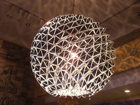 Eine von Olafur Eliasson designte Lampe! Im Foyer des MCA zu bewundern!