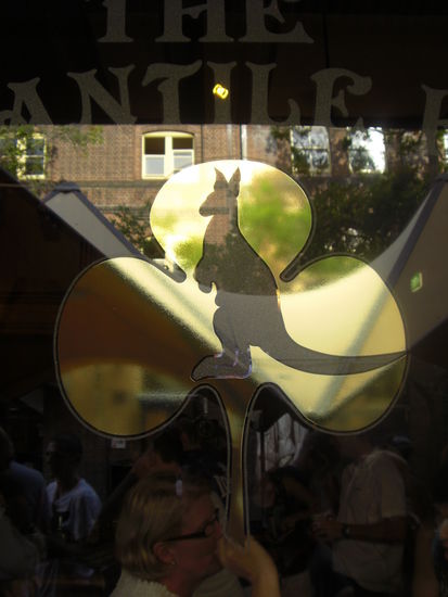 Die perfekte Symbiose vom irischen Nationalzeichen und australischem Nationaltier!