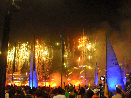 Ein wahnsinniges Feuerwerk .... uiiiiiiiiiii....