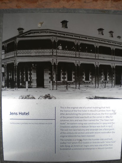 Ich wusste es doch immer, dass mein Freund Jens noch andere Standbeine hat, sogar eines in Mt. Gambier 