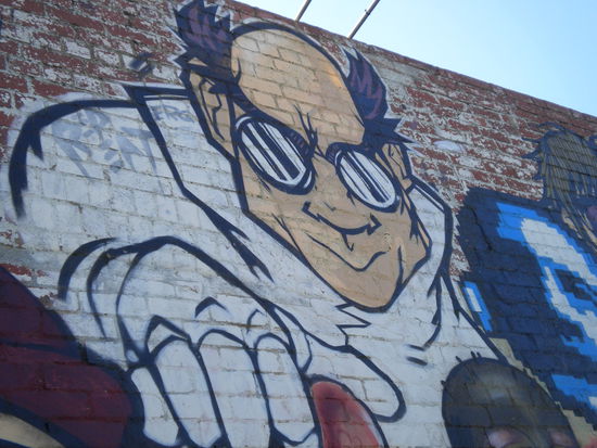 .... und eine Wand war nur mit Köpfen versehen!!