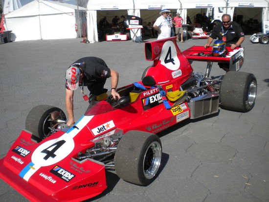 Die alten Formel Autos!!