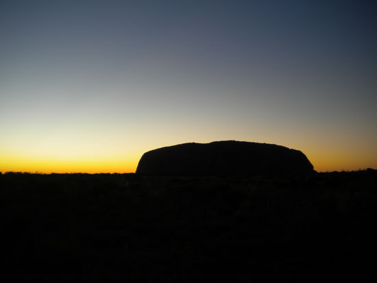 Sonnenaufgang am Ayers Rock ... einer der besten Momente der gesamten Tour!