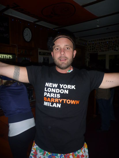 ... und auch Matt hatte seinen Spaß, ein toller Typ! Das T Shirt ist weltklasse, genau wie Barrytown! Auf weitere Bilder wird hier mit Rücksicht auf alle Beteiligten verzichtet 