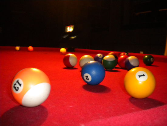 Mein Poolskills werden immer besser! Denn wenn man hier feiern geht, werden auch immer Poolrunden absolviert!