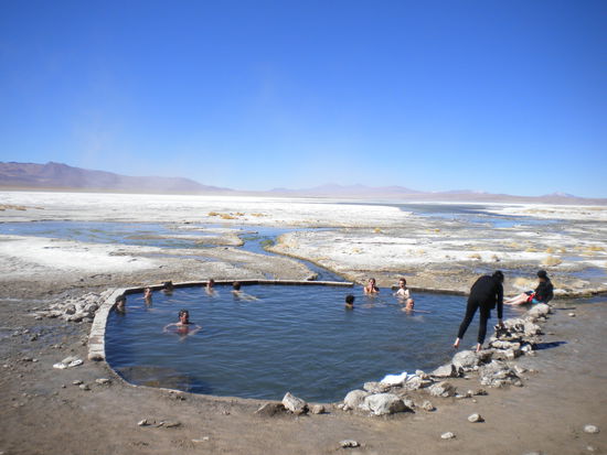 ... aber auch angenehmen Thermalquellen zum entspannen auf über 4000m Höhe ...