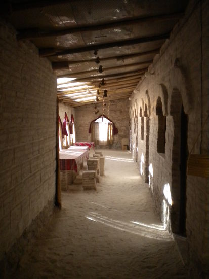 ... das tolle Salzhotel mit heißem Wasser und viel viel Salz ...