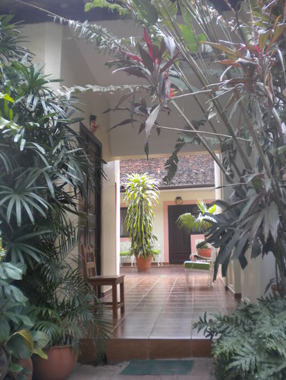 ... das Hostel Residencial Bolivar mit tollem Ambiente und super Frühstück inklusive ...