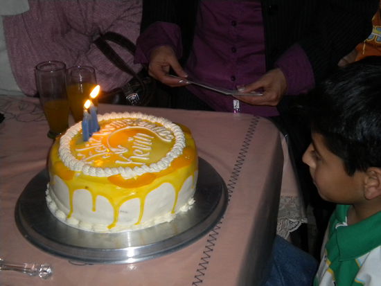 ... eine große Torte für den kleinen Kevin ...