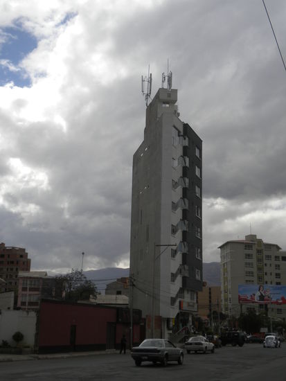 ... lustiges Haus, dass ich bei einem meiner Streifzüge gefunden habe ...