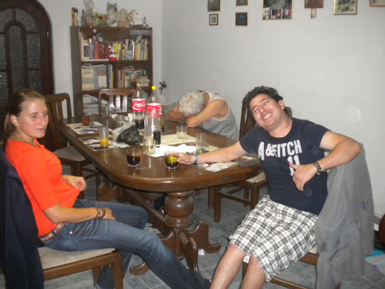 ... irgendwann morgens... der Hausherr machte schon mal ein Nickerchen ...