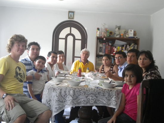 Familienvereinigung mit tollem Essen ...