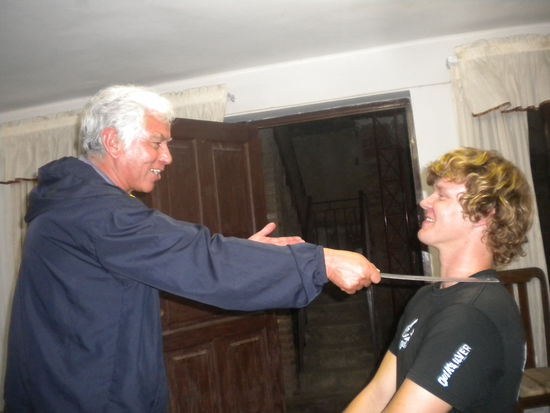 ... und nun bin ich offiziell Sir, wer braucht schon die Queen ...