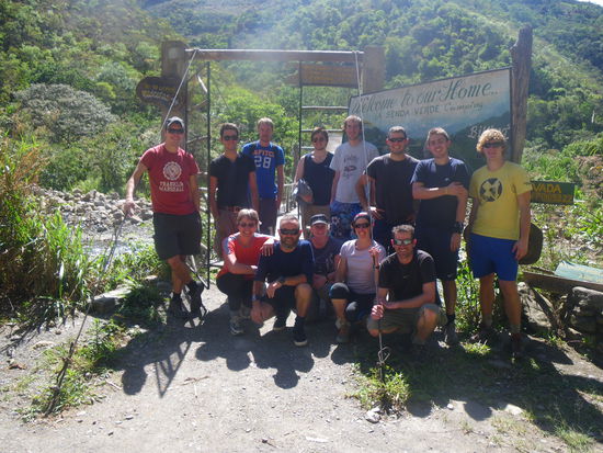 ... alle heil unten angekommen mit nur einem Kettenriss ...