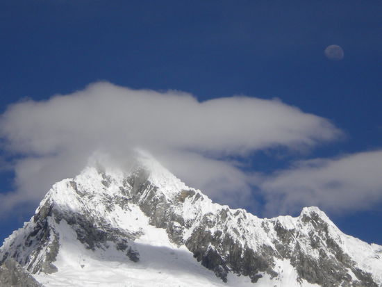 ... ein traumhafter Morgen, selbst der Mond wollte noch nicht untergehen ...