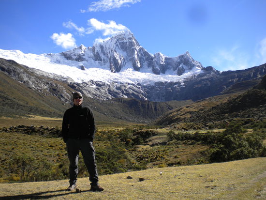 ... jetzt konnten wir endlich alle Gipfel sehen, rechts oben ist Pass vom Vortag ...