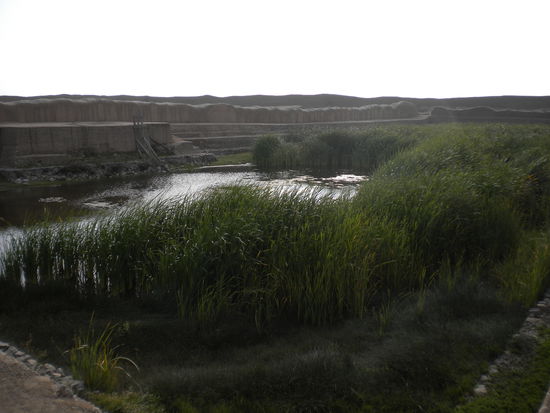 ... wir sind immernoch in dem gleichen Palast hier mit eigenem See ...
