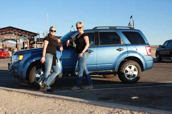 Evelyn, Susi und unser Auto