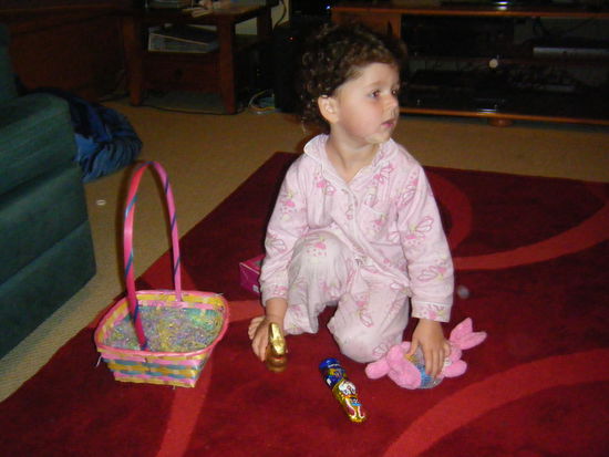 und hier wurde festgestellt, dass das osterkörbchen ganz schön leer ist^^