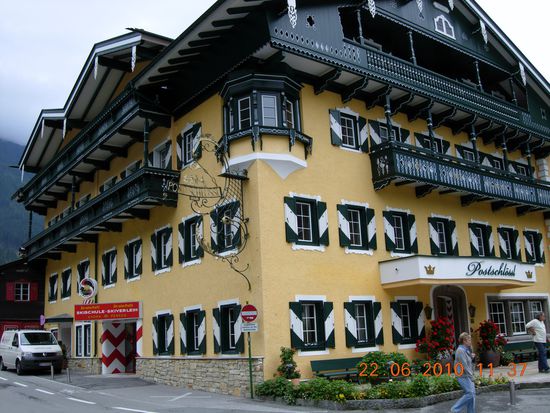 Prächtige Tiroler Häuser in Mayrhofen