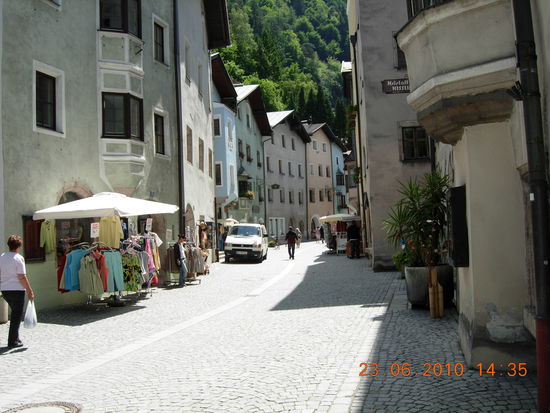 Auch ein Umweg lohnt sich um das Städtchen Rattenberg anzuschauen