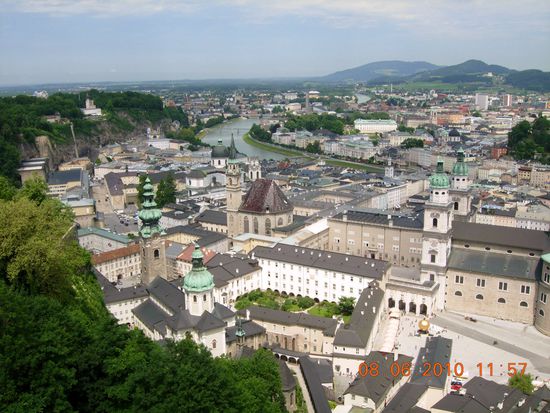 Blick von der Burg aus auf die Stadt Salzburg