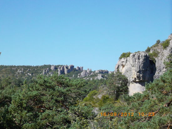 Sehr gross ist der Naturpark Chaos de Montpelier