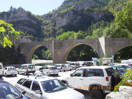 Die Tarn Brücke von St. Enimie