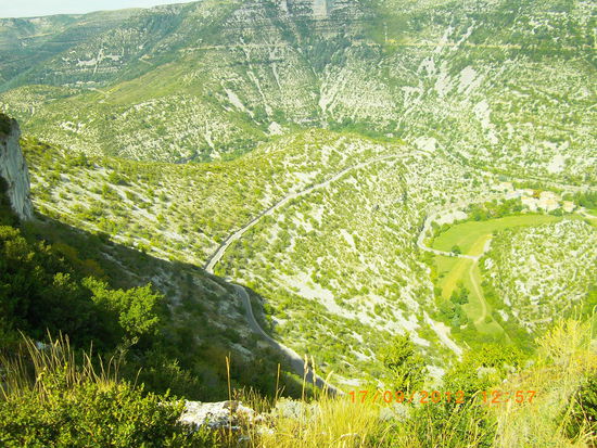 Von der anderen Seite beim Aussichtspunkt der Blick hinunter
