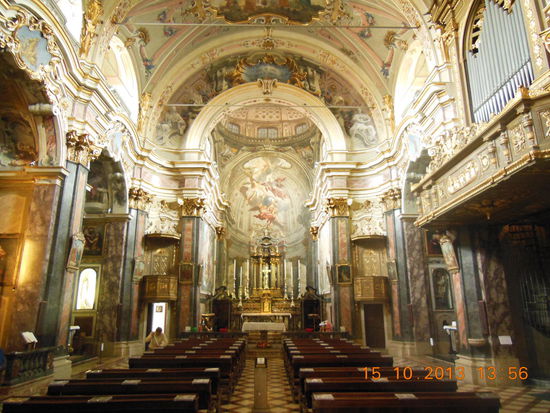 Die Kirche am Hauptplatz von Innen