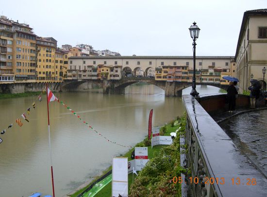 Ponte Vecchio die älteste Brücke von Florenz