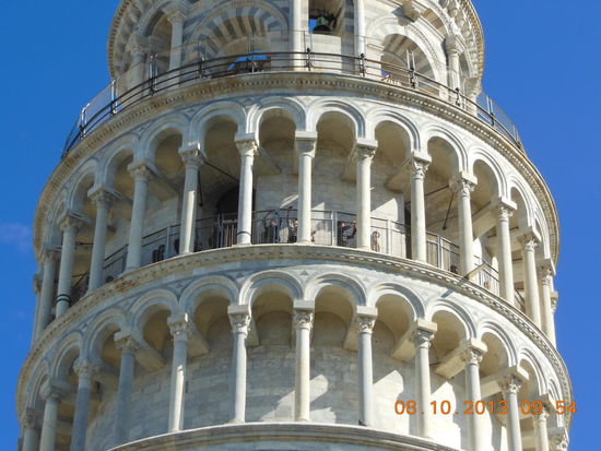 Besucher auf dem schön renovierten Turm