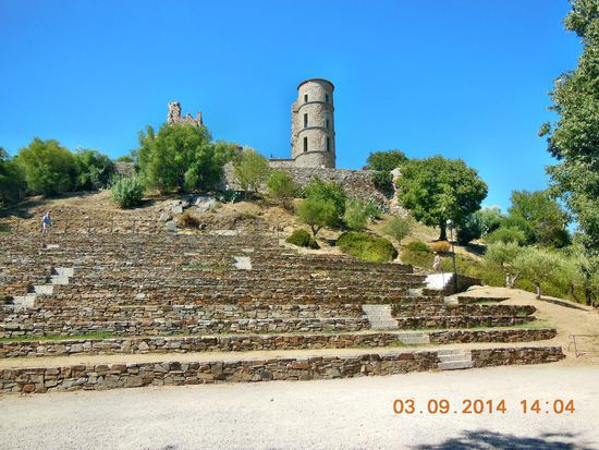 Blich nach oben zur Festung Grimaud