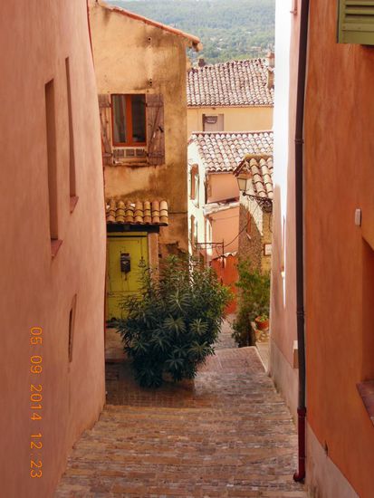 Fayance alles steile Strassen und Treppen