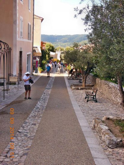 Alles autofreie Gassen in Moustier Ste-Marie